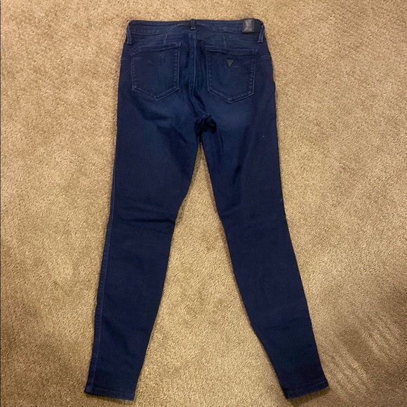 Stylish Women's Blue Jeans - Picture 3 of 5